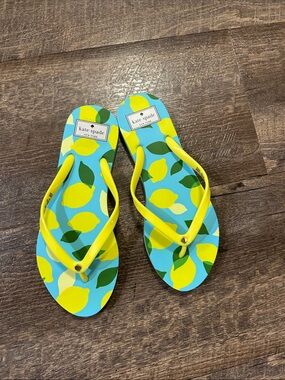 kate spade Lemon Print Yellow Flip Flops -Size 9B